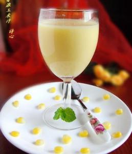 金沙玉米的做法甜味的 煮玉米时加两样东西,不但甜味大增,营养更升级!