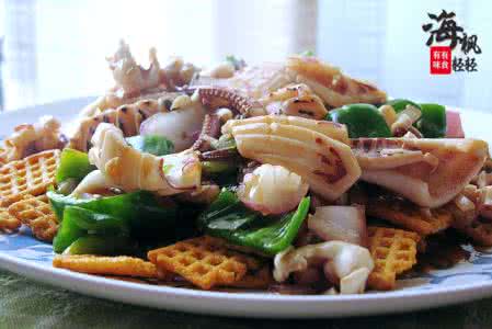 锅巴鱿鱼的家庭做法 锅巴鱿鱼的做法