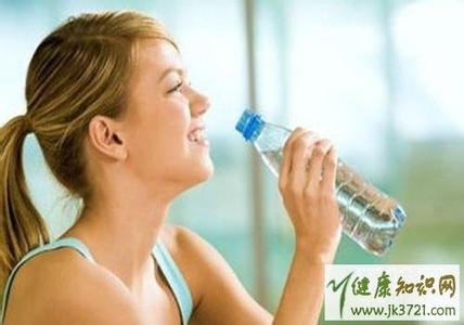 蔬果干减肥吗 春季减肥要注意什么 多吃蔬果多喝水