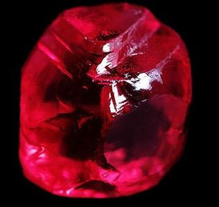 宝石和水晶有什么区别 宝石是什么？