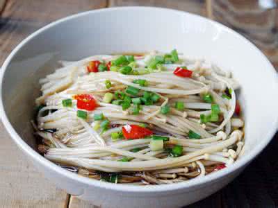 白灼金针菇 凉拌菜　白灼金针菇