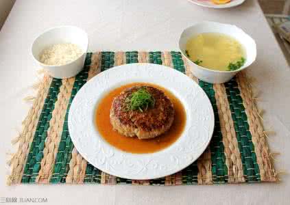 食戟之灵第213话 《食戟之灵》第四话鲭鱼汉堡肉套餐做法