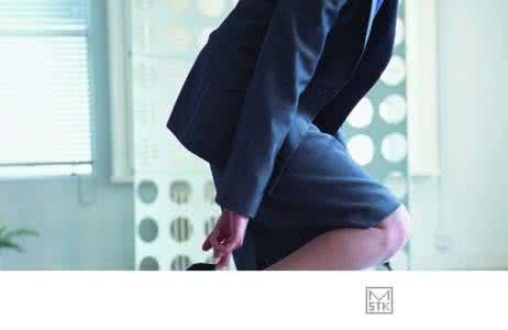 手擦眼睛致失明 穿鞋太用力致失明 为什么穿鞋会影响眼睛？