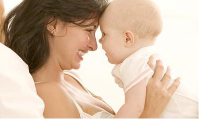 胡歌的妈妈 乳腺癌 孩子刚断奶 妈妈患上乳腺癌