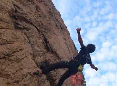 攀岩注意事项 攀岩应注意什么问题 要牢记这些注意事项