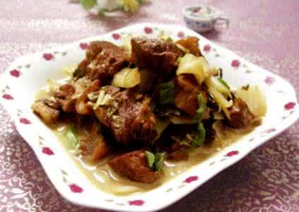 咸菜炖肉 咸菜炖肉的做法