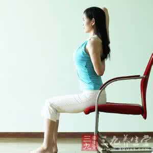 瘦手臂的瑜伽动作 瑜伽常识 雕塑手臂耐肌力动作示范