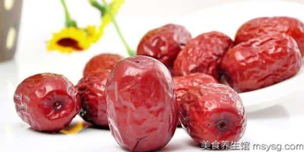 干红枣怎么吃最补血 红枣吃干的有效补血吗?有什么讲究