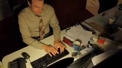 补脑保健品 经常熬夜者如何补脑保健?