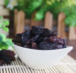 黑美人葡萄干 黑美人葡萄干 多吃葡萄干 不做“冰冷美人”