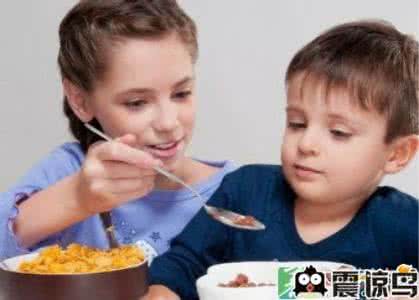 铅中毒是怎么引起的 经常食用哪种食物容易引起铅中毒