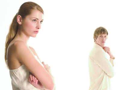 深思熟虑 女人嫁给“大叔”需要深思熟虑三个要点