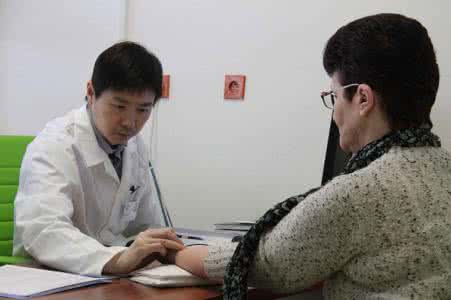 捷克中医中心 捷克病患中医减轻了我的痛苦