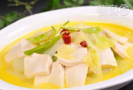 豆腐宴108道菜名 【养生厨房 20151029 播出】菜名：白菜豆腐卷；