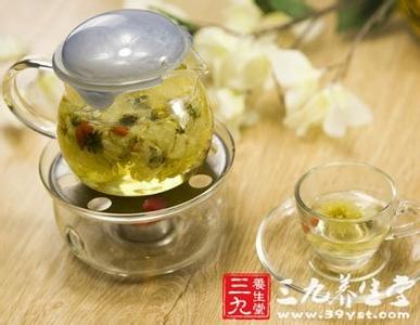 菊花茶的功效与禁忌 菊花茶功效与禁忌有哪些 体寒人禁止喝