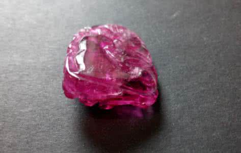 95级能单刷碧玺碎片 碧玺能给别人摸么?