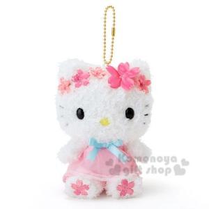 幼儿园创意吊饰可爱型 粉可爱的Kitty手机吊饰的编织方法