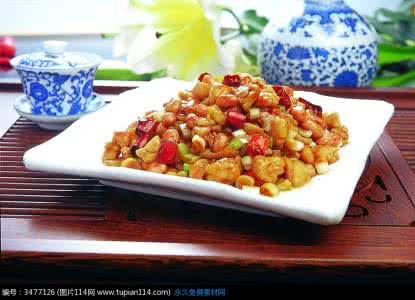 香辣爆炒鸡丁的做法 在家做好看美味香辣爆鸡丁