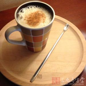 枸杞和什么泡水最补肾 男人补肾用什么泡水喝 两种食物助你补肾