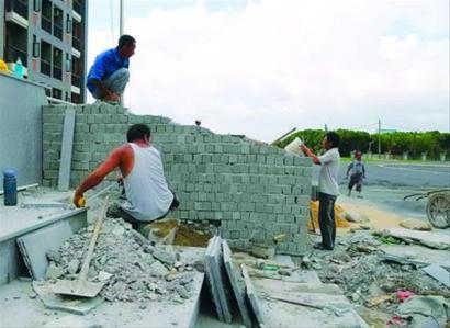 铲除塑胶跑道施工方案 全国铲除问题跑道 空调异味不再怕 轻松动手铲除污染源