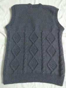 棒针镂空花编织图解 女装 粗针粗线编织镂空花长背心图解（金瑞尔手工）