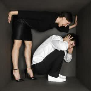 女人不要轻易联系男人 女人不要轻易联系男人 男人不要轻易做这3件事，太伤害女人子宫了