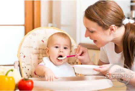 如何能让宝宝爱上辅食 如何能让宝宝爱上辅食 四大方法让宝宝爱上辅食