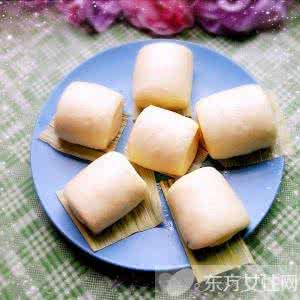 馒头的吃法 剩馒头的新吃法——炒烧烤味蛋香馒头