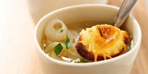 坐月子能吃什么蔬菜 产妇坐月子吃什么水果好