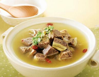 冬季进补吃什么 冬季进补吃什么 冬季进补药膳汤