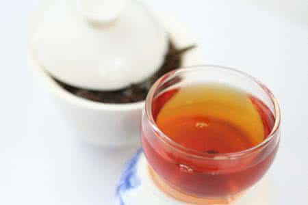 红茶暖胃 秋冬暖胃红茶怎可缺少?红茶加什么喝最好?