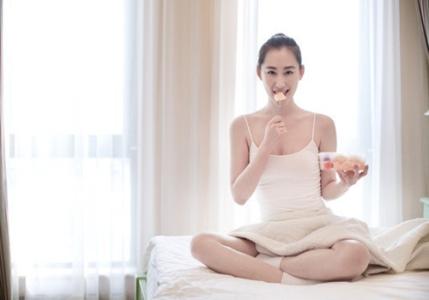 备孕中月经提前怀孕了 如何快速怀孕?备孕保健提前做