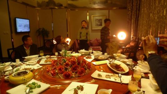 就餐心理参考文献 就餐环境 论就餐环境与就餐心理