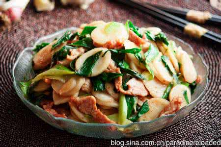 大蒜炒年糕 【大蒜肉丝炒年糕】寓意年年高升的好彩头