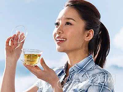 早晨空腹喝水是对是错 喝水3需知如何避免喝错水