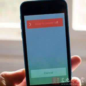 手机关机后还有辐射吗 手机关机后睡觉有没辐射？