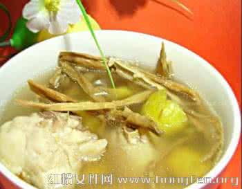 板栗炖鸡汤 板栗鸡汤 常吃它可让你少生病