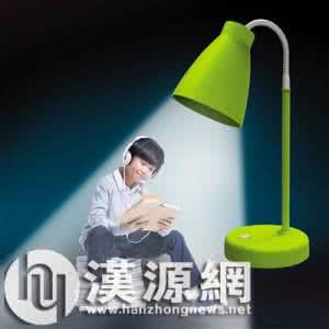 黑板报边框 粉笔画的 新媒体要“取代”黑板粉笔 孩子该如何护眼