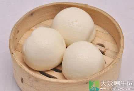 蒸馒头不粘笼布的窍门 二十九蒸馒头：馒头制作窍门