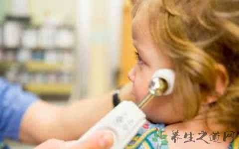 孩子发烧怎么物理降温 太傻了!孩子发烧父母用这个给孩子降温,结果中毒身亡!
