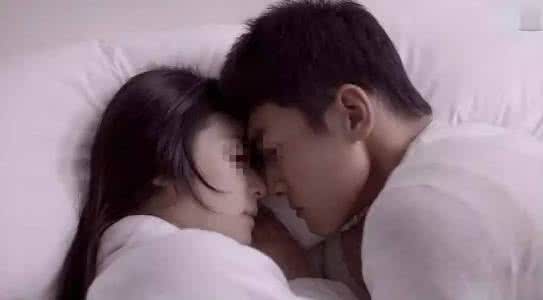 和初恋情人见面的危险 和初恋情人见面就出轨 女子怀孕6个月时出轨初恋 孩子出生后她傻了