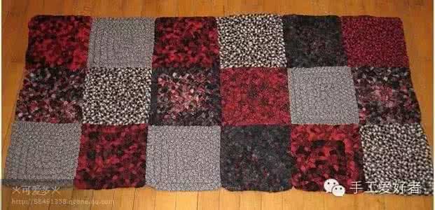 用筷子编织布条钩地垫 旧布条编织出漂亮地垫 用布条钩家居地垫图片图解