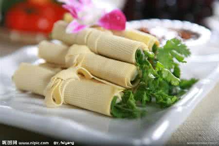 鱼香豆腐的家常做法 家常面点——鲜香豆腐卷