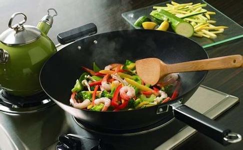 这些炒菜习惯会致癌!你却天天都在做!