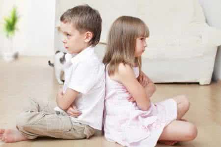 孩子不爱说话的原因 孩子不爱说话 家长不要硬逼