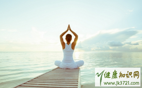 瑜伽美人塑身计划 瑜伽常识 早晚瑜伽计划让你更健康