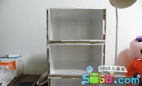 纸板飞机模型制作过程 废纸板做成的收纳小柜（制作过程）