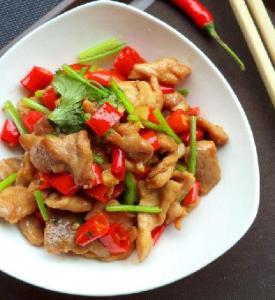 辣椒炒肉饭店 辣椒炒肉怎么做才好吃?饭店的招牌菜,方法只告诉你