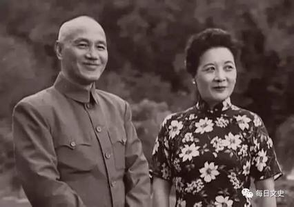 梦见天空出现异象 宋美龄 蒋公去世的时候天空却出现如此异象,宋美龄惊呆,毛主席心情沉重