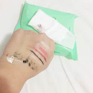 卸妆湿纸巾 卸妆纸巾 因偷懒用湿纸巾卸妆造成的后果